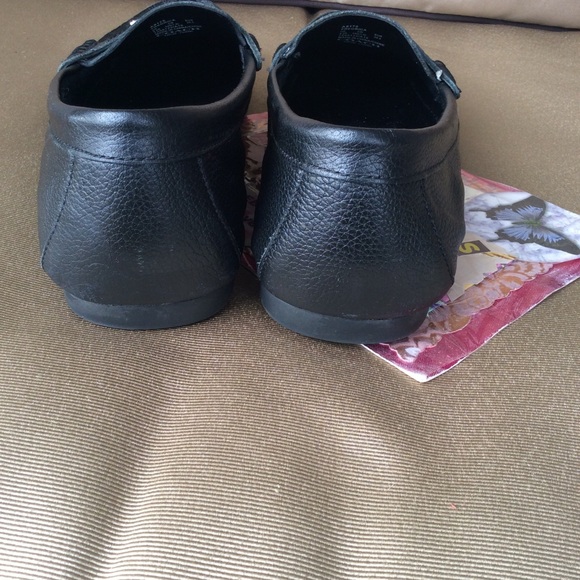 AUTHENTIC COACH LEATHER SHOES 9.5 - Picture 4 of 7